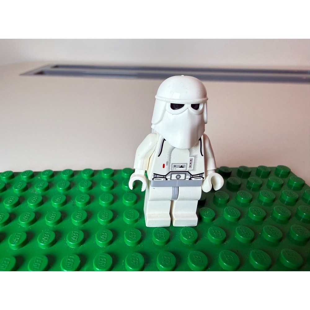 LEGO Star Wars Minifigure Snowtrooper Hoth Imperial Soldier White Armor sw0115